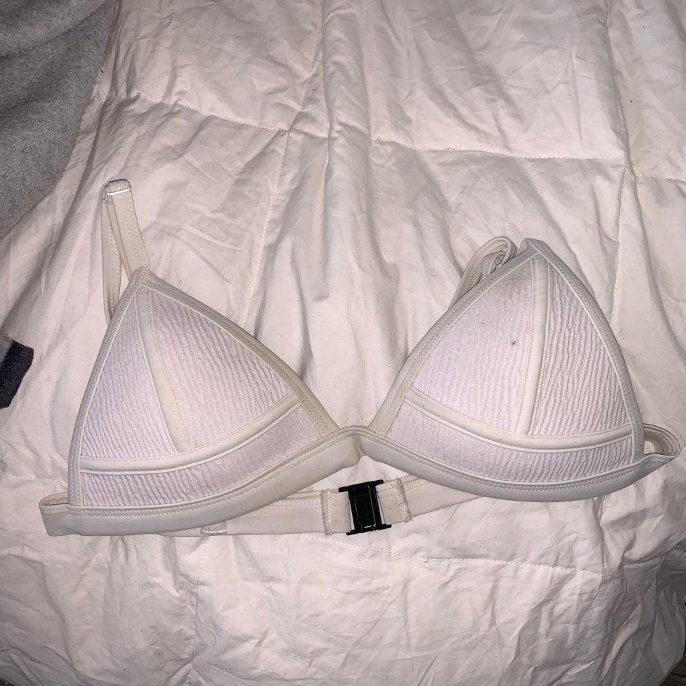 White triangl xs top